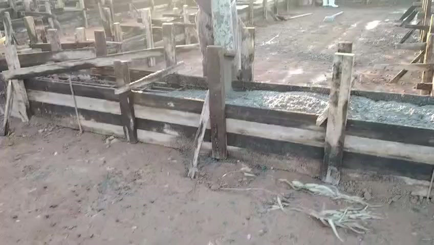 صلي على محمد وال محمد شغل كلش حلو ومناسب العرصه 200 متر ناخذها ب 600 تسليح او نجاره صب اذا عندك عرسه 150 متر ناخذها ب 500🤲👍 ***********👉
