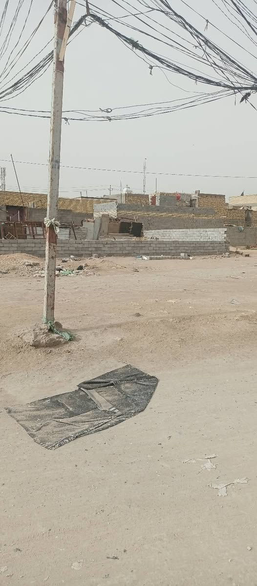 يا الله للسلام عليكم اخوان قطعة للبيع 150م للبيع عنوان نجف شارع المطار ارض حسين الشبيلي سند 25 قرار محكمة موجود محامي يتكفل بيهة للبيع استفسار رقمي ***********

