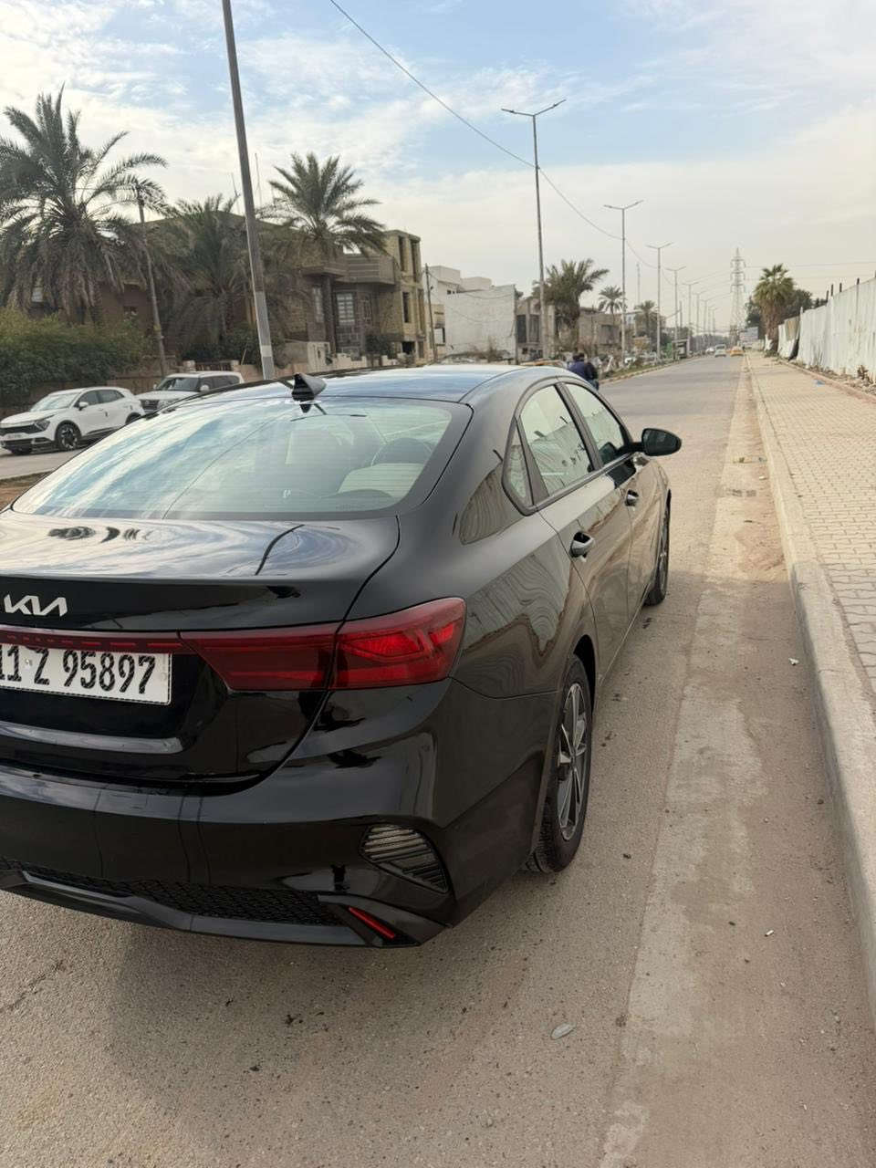 فورتي موديل 2023 نص موصفات السيارة جديده وبدون صبغ وبدون حادث بس الدعاميه مفتوحه مابيه نقص السيارة جديده حيل السعر 143 وبيه مجال بصيط حيل بس بيع بدون مراوس ***********
