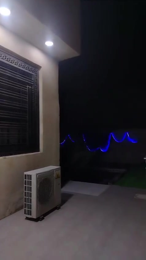 بيت للبيييييع
بيت للبيع في الجزيره شارع خطوه الامام زين العابدين بمساحه 450 م بناء طابوق درجه اولى 
حمام 🛀 شرقي وغربي
اربع غرف
صاله واستقبال وديوانيه
حديقه مرتبه مع تواليت خارجي بجوارها

 للاستفسار الاتصال على ***********
