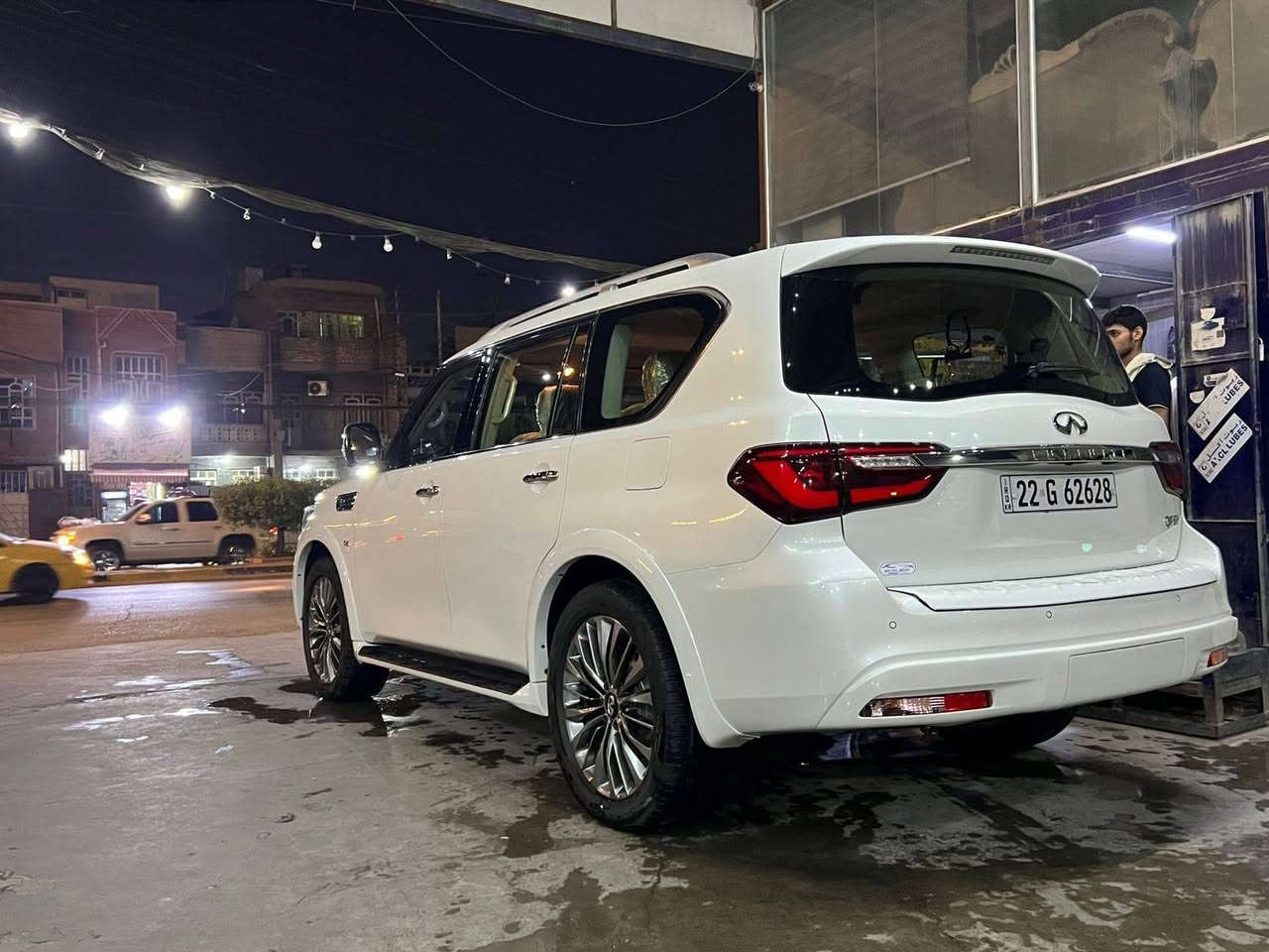 السلام عليكم ورحمة الله وبركاته
نيسان انفنيتي للبيع وكالة خليجيQX80 فول مواصفاتVip موديل2019 مكينة8 سلندر5600 لون ابيض صدفي الدواخل جلد لون مشمشي السيارة غنية عن التعريف فول مواصفات رقم اربيل الدولي ابأسمي تحويل بشرط سيارة جديدة بمعنى الكلمة ماشية73 ألف كيلو متر مكان السيارة بغداد البنوك سعر السيارة33000 الف دولار يعني 3 شدات و 30 ورقة بيها مجال جدا بسيط للشراي والشراي يتصل رقم الهاتف*********** بغداد, العراق
