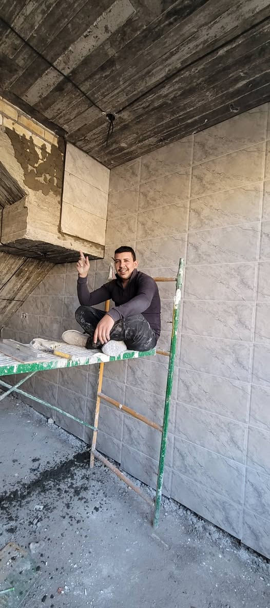 ابو سليم المصري تخصص تطبيق بورسلين وكاش ومرمر وبافضل اسعار في انحاء بغداد سرعه في الاداء دقه في العمل متفرغ  حاليا عروضنا اليوم تقول خبرني قبل رمضان الاستفسار رقم التلفون *********** الرقم بي واتساب
