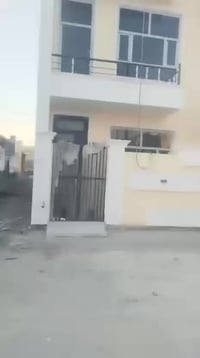 📍البوعيثه بيت لإيجار 50 متر   تفاصيل    غرفتين نوم استقبال مطبخ خدمات ...