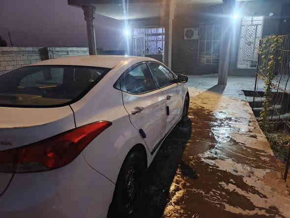 مساء الخير لانتره ٢٠١٤خليجي فول عده البصمه سياره جاهزه من كلشي مكينه ١٨٠٠ مكينه وكير مكفولة حداديه تخم تاير رقم ديالى جديد بسمي تحويل ثاني يوم سياره مكفولة فقط صبغ بل داير جاملغ خلفي وسونار داخل منشور مكاني بغداد سعر ١٢٠ بيهه مجال ***********
