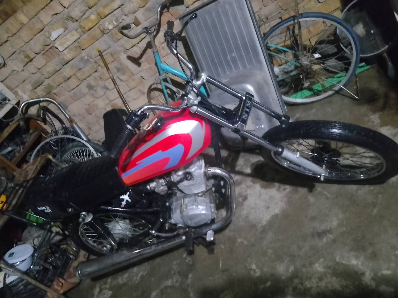 السلام عليكم دراجه للبيع دراجه موديل 14اورق اصولي مكينه ستوني مبدل بوش وبسمت ودشالي كله جديد اصلي السعر 375وبيهه مجال الستفسار 👈🏻*********** فيس ابد مارد
