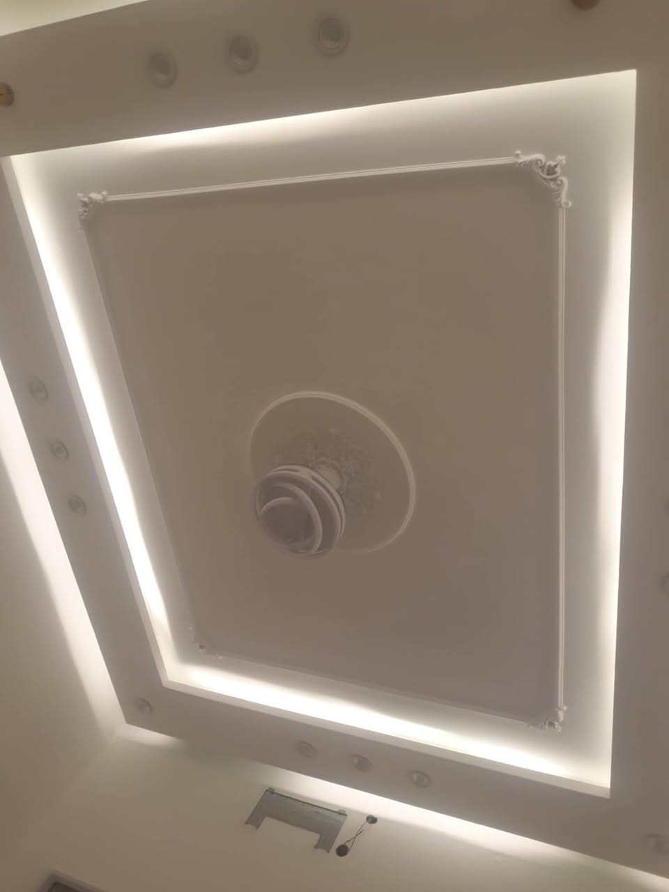 سلام عليكم ورحمة الله وبركاته
 بعض من أعمالنا الجديدة في ام قصـر 
نعمـل كافة الديكورات الداخليـة جبس بورد وگل ما يخـص الديگـور والاصبـاغ 
بكادر متميـز وبأسعار مناسبه جـدا للأستفسـار مراسله الصفحه او الاتصـال على الرقـم الخـاص بنـاا وتشرفونه ***********
