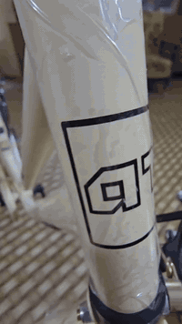 بايـسـكـل بـنـاتـي لـلـبـيـع
بايسكل بناتي مقاس 26

نظيف جدًا استعمال خفيف

الزنجيل بعده بدهن الشركة

السعر 140 ألف وبيها مجال قليل
..
المكان ميسان العماره:


**إذا كنت صاحب هذا الإعلان وتريد حذفه لأي سبب، رجاءا أرسل رسالة إلى الدعم الفني**