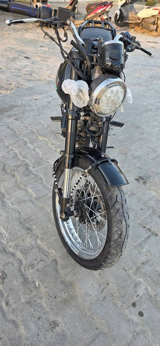 سلام عليكم شباب دراجه لايتي للبيع مديل 20 طالعه بل 21 اوراق اصولي دراجه مكفوله مكينه 200 مكاني كربلاء كنطره السلام سعر ب مليون وربع وبيه مجال ***********
