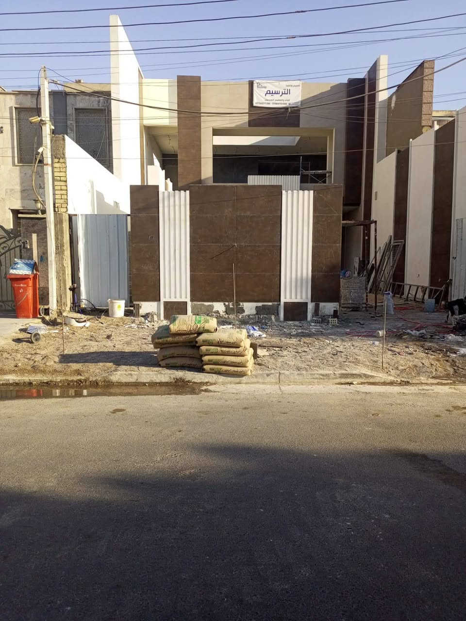 سلام عليكم ورحمه الله وبركاته كادر واجهات لبخ تطعيم ولبخ خارج متفرق حالياً لي عنده شي لا يقصر ***********
