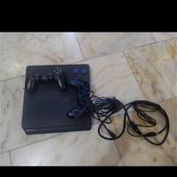 بلي 4 ذاكره 1 تيرا ياباني اون لاين نضافه 100% جهاز ما مفتوح ولا مصلح  ...