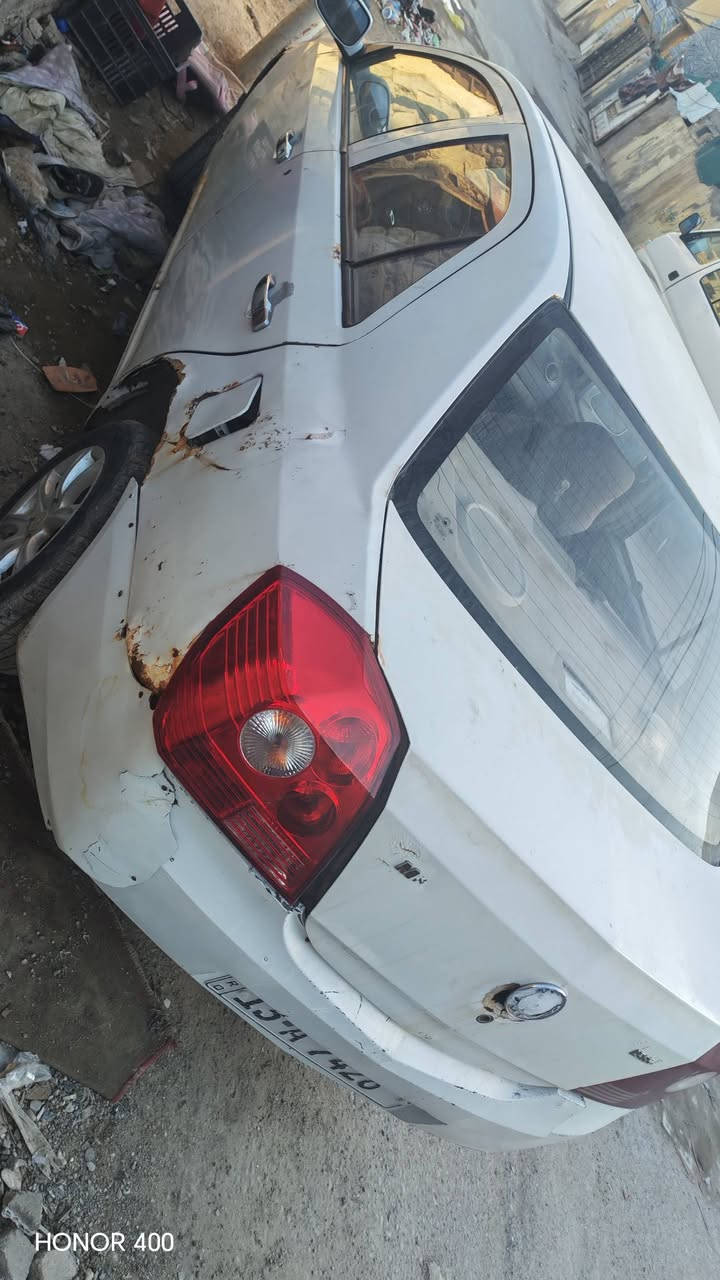 سياره البيع سياره شقاله مكينه حلوه المكان بغداد المدينه سعر 20 ورقه وبيها مجال مكينه لا تنقيص ولا تبخير رقم ميسان دولي ***********
