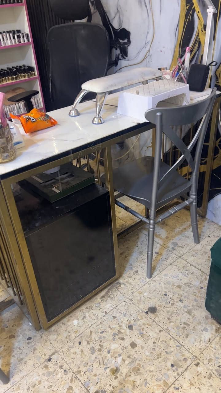 غراض صالون للبيع ٣ميوزات اكرلك مغسله استولات ٣ ورف وثلاجه جحم صغير


**إذا كنت صاحب هذا الإعلان وتريد حذفه لأي سبب، رجاءا أرسل رسالة إلى الدعم الفني**