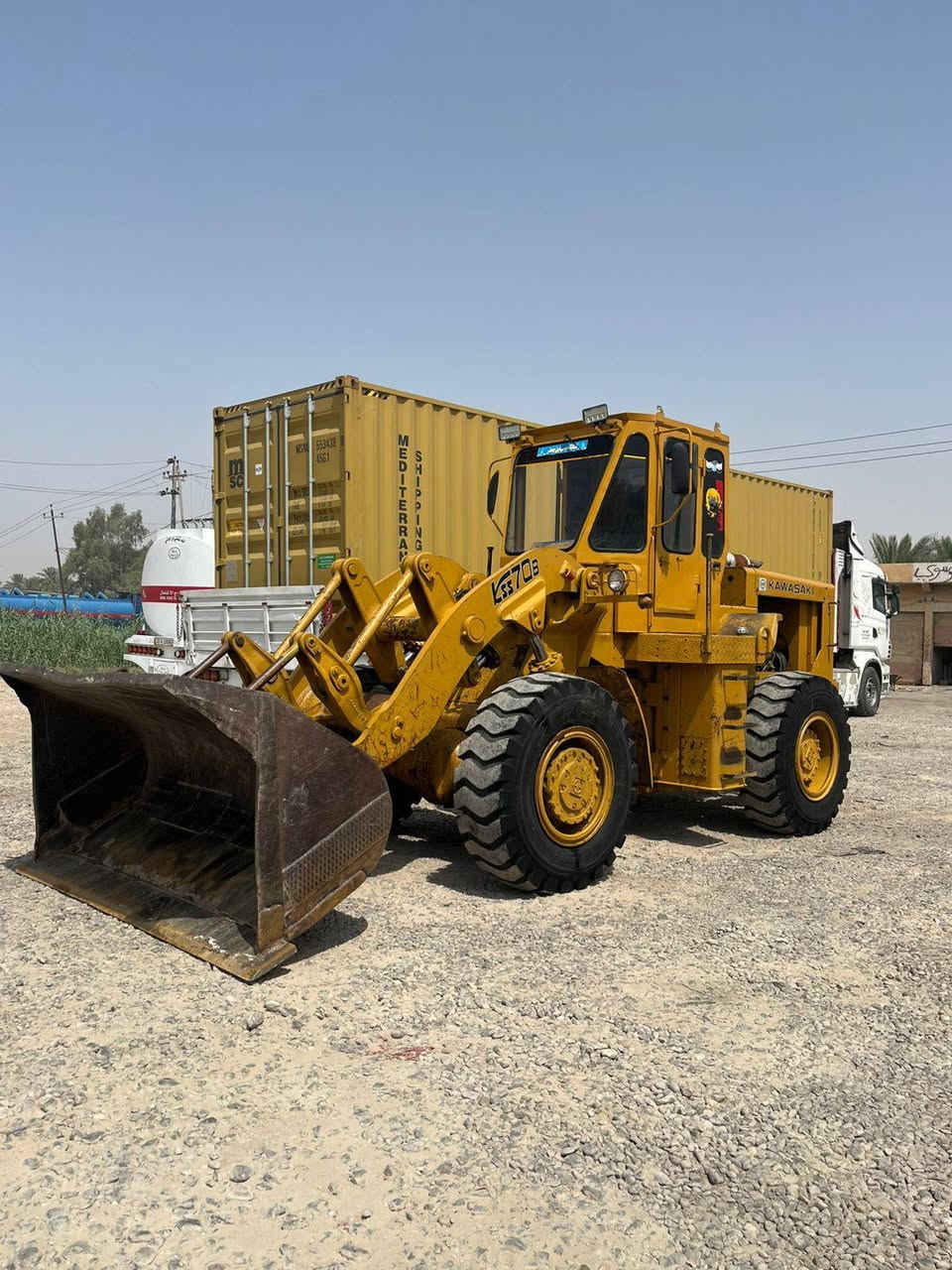 سلام عليكم البيع شفل 70 موديل 83 بي جاهز للعمل رقم وسنويه جدد رقم مثنه انكليزي  مكان الانبار رمادي سعر 260 وبي مجال مكلف نشر ***********
