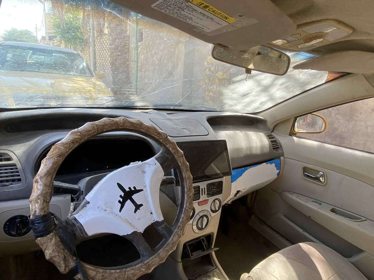 شيري فلاوين 2013 رقم بصرة سنوية موجودة بدون راعي وبدون محرك   السيارة كدامك شوفها زين وقيم بما يرضي الله 
مكانها النجف الاشرف ناحية العباسية *********** 
مراوس اي سيارة عندك نشوفها او بيع مانختلف
