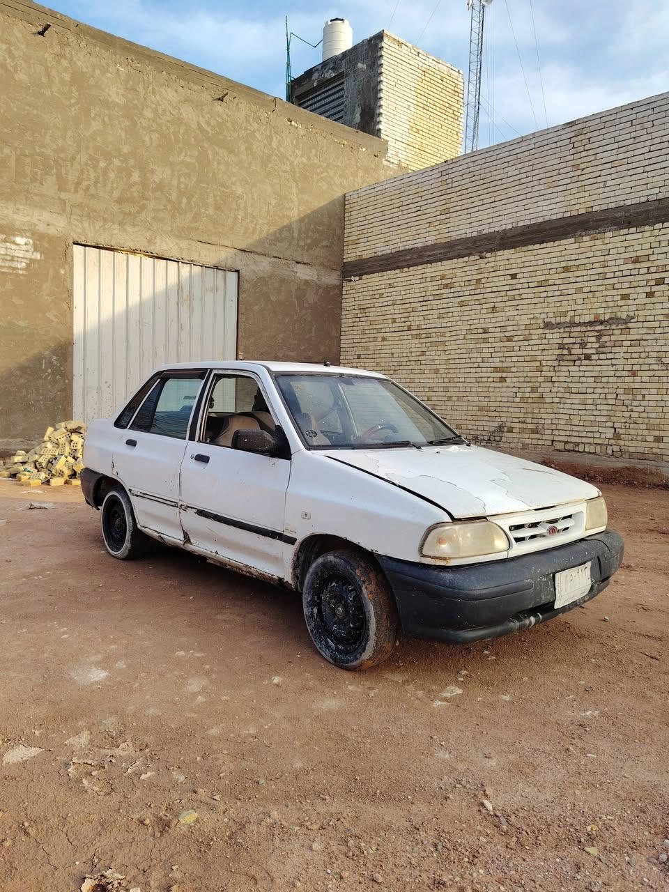 سياره للبيع سايبه موديل 10
سياره مكفوله من الضربه 
نجف بأسمنا رقم نجف  مداور ثاني يوم
مكينه خيط بخار وبيها خياسات بجاملاقات بصيطه
كير جديد تخم تاير جديد باتري جديد  دوشمه جديده  سعرها  16 ورقه وبيها مجال 
عوزها ترتيبات بصيطه 
المكان نجف 
***********
