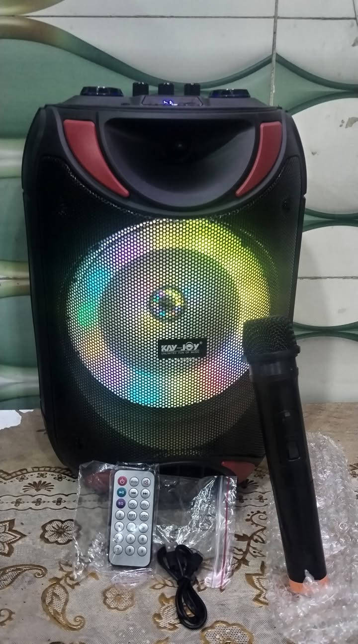 سبيكر 8 انج ضخم
فول مواصفات  
بلوتوث  ..   رام  ..  فلاش رام  ..  اواكس 
راديو  ..   مايك واير ليس  ..   ريمونت تحكم 
نشرة الوان متغيرة  
يدة  تحكم  ..  اطارات 2 لسهولة الحركة 
بطارية 3600 
40 الف دينار واصل جميع المحافظات 
للحجز خاص او  وتساب
***********
