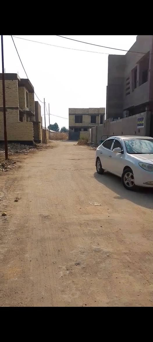 السلام عليكم.
هيكل للبيع سند ٢٥ مجمع ابو علگ
المساحة ١٠٠ متر واجهة ٧ نزال ١٤
كربلاء قرب المعهد الفني يبعد عن شارع كربلاء الهندية ١٥٠ متر فقط قريب على كلية الامل قرب مدرسة الصناديد
تتوفر كافة الخدمات كهرباء مجاري ماء مولد
السعر 78مليون 
يصلح للسكن او حسينية اربع غرف نوم  خمس حمامات الأساس رفت 
للاستفسار اكثر اتصال  او واتس اب على الرقم 
***********
