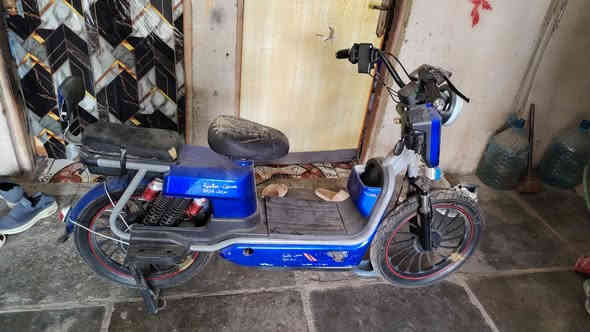 دراجه شحن مديل 2024 شقاله ناقصها بس باتريات ونفخ تاير نازل رايدهه 175قفل رقم الهاتف *********** البصره دور النفط
