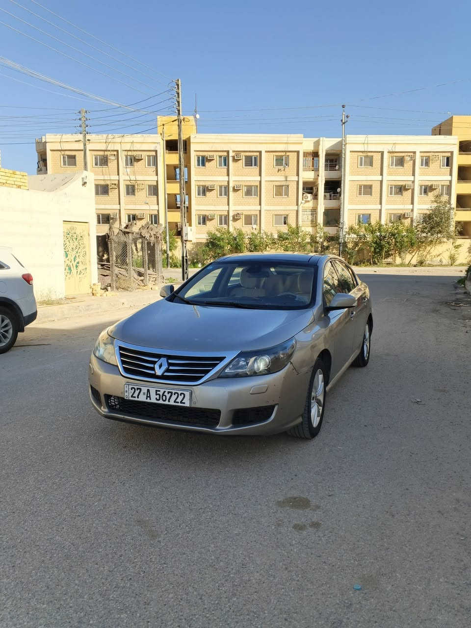 سياره رينو سافران مديل 2013 سياره مكفوله من الضربه والكلبه والكص والصبغ والخياس والتبديل والعيب الشرعي مكينه وكير كامري مكفولات
مواصفاتها فول 1/1
مكينه 4سلندر 2000
كشنات كهربائي 
بصمه 
قماره بني رامه 
تبريد قطعتين 
امريا شفط 
تبريد+تدفئه 
شاشه 
مضخمات DJ
دواخل صاج
اشاير مريا 
تحكم استيرن جهتين 
منضومة زنون
سنتر لوك
3بردات بلاد
ويل كب 
تخم تاير 
حداديه 90%
سياره جاهزه اي نقص مابيه رقم ذي قار انكليزي مشروع وطني سعره 68 مكانه ذي قار المركز 
***********
