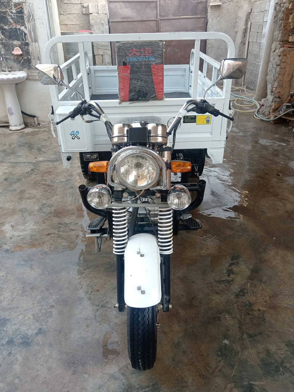 #للبيع موديل 24 فحل قلاب مستخدمه قليل بدون اوراق على وضع الشركه مكاني تكريت للتواصل خاص او اتصل 

***********

***********
