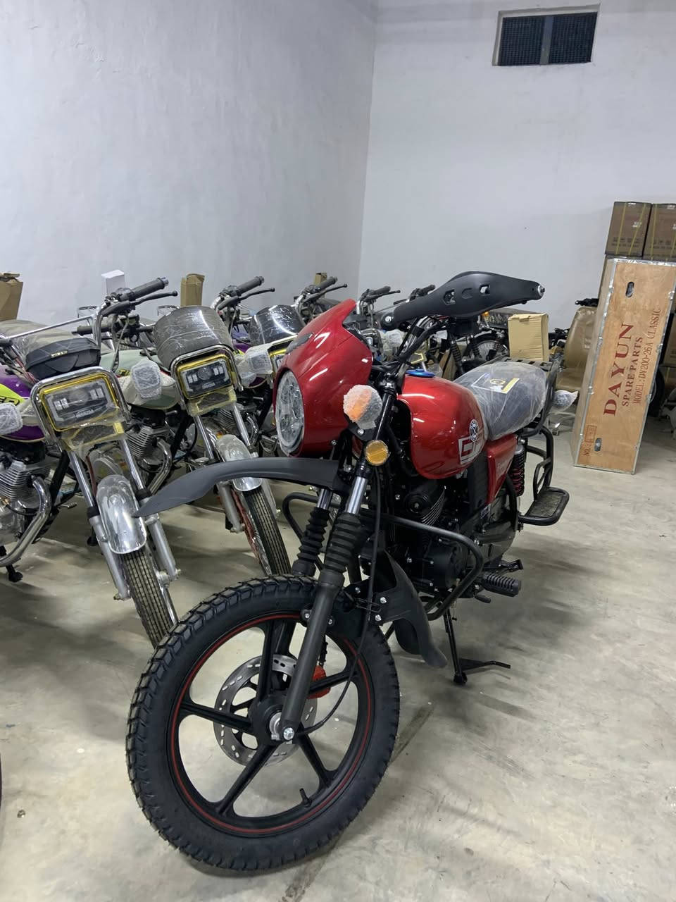 عل  بركت.  (( مجمع الياسري الدراجات ))                  البيع نقداً ويلتقسيط المريح بدون مقدمه الحاملي ماستر كارد  الرافدين  فقط منتسب. متقاعد موضف مشمول بلاقساط                                                         دايون رقم وسنويه كامل.     نقداً.   2600.            دايون بدون رقم.                     نقداً 1600 الف.                     دايون جبلي بدون رقم.  مديل 2026 نقد          سيفان  بدون رقم هونزده.       نقداً. 950 الف.           تايكر.  بدون رقم.                       نقداً.  860 الف.          البيع نقداً وبلتقسيط المريح كل الدراجات    ضمان حقيقي 6 اشهر                                                                عنوان المجمع بابل  الحمزه الغربي الغزالي الشارع العام يوجد خدمت توصيل جميع  محافظات العراق 🇮🇶.                                                           الاسعار بلتقسيط.    دايون رقم  وسنويه القسط  الشهري 190 الف .            دايون بدون رقم القسط الشهري.    125 الف.         دايون جبلي بدون رقم القسط الشهري  135 الف.        سيفان  بدون رقم القسط الشهري 80 الف.            تايكر  بدون رقم القسط الشهري 73 الف.   القسط عل مدار 18 شهر بدون مقدمه.       تصال وستفسار ***********
