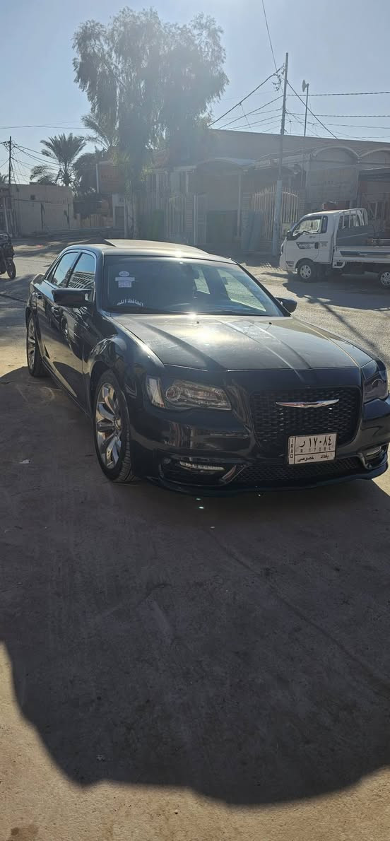 السلام عليكم سياره اوباما مديل ١٩ فول مواصفات للخير السياره جاهزه من كلشي ماناقصه اي شي رقم بغداد تحويل ثاني يوم السعر ٢٣٠ وبيه مجال الضربه مالته جاملغ وبنيد فقط غير هاي ماكو مكان بابل الحله اتصل على الرقم وبيك خير وادلل ***********
