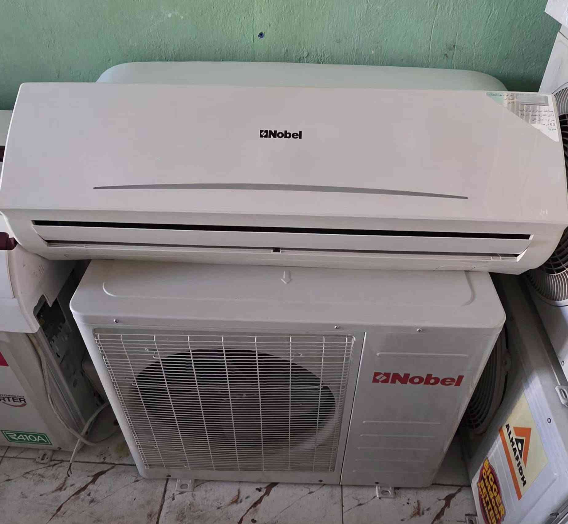 سبالت حجم 2طن نظيفات جدآ   غاز22  
 نوع وگرافت ونوبل نظافه 💯%
ملحقاتهن كامله بواري ريمونت قاعده وايرات كلهن كاملات غازهن مقفول
 مغسولات وجاهزات للشد 
سعرهن 650 
📍 مكاني بغداد قريب الشعب بوب الشام 
للاتصال بالرقم  *********** او وتساب
