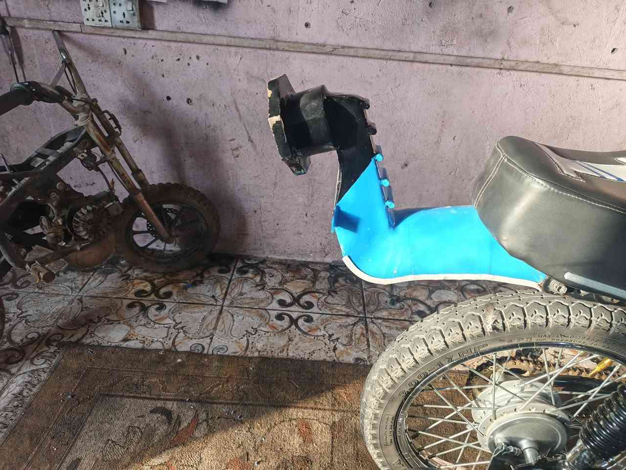 سلام عليكم سيبايه لبيع سعر ٥٠ ***********
