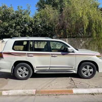 لاندكروز 2013 للبيع ماشية 210 السعر 3شدات بيها 3 قطع  بسمي ثاني يوم اح...