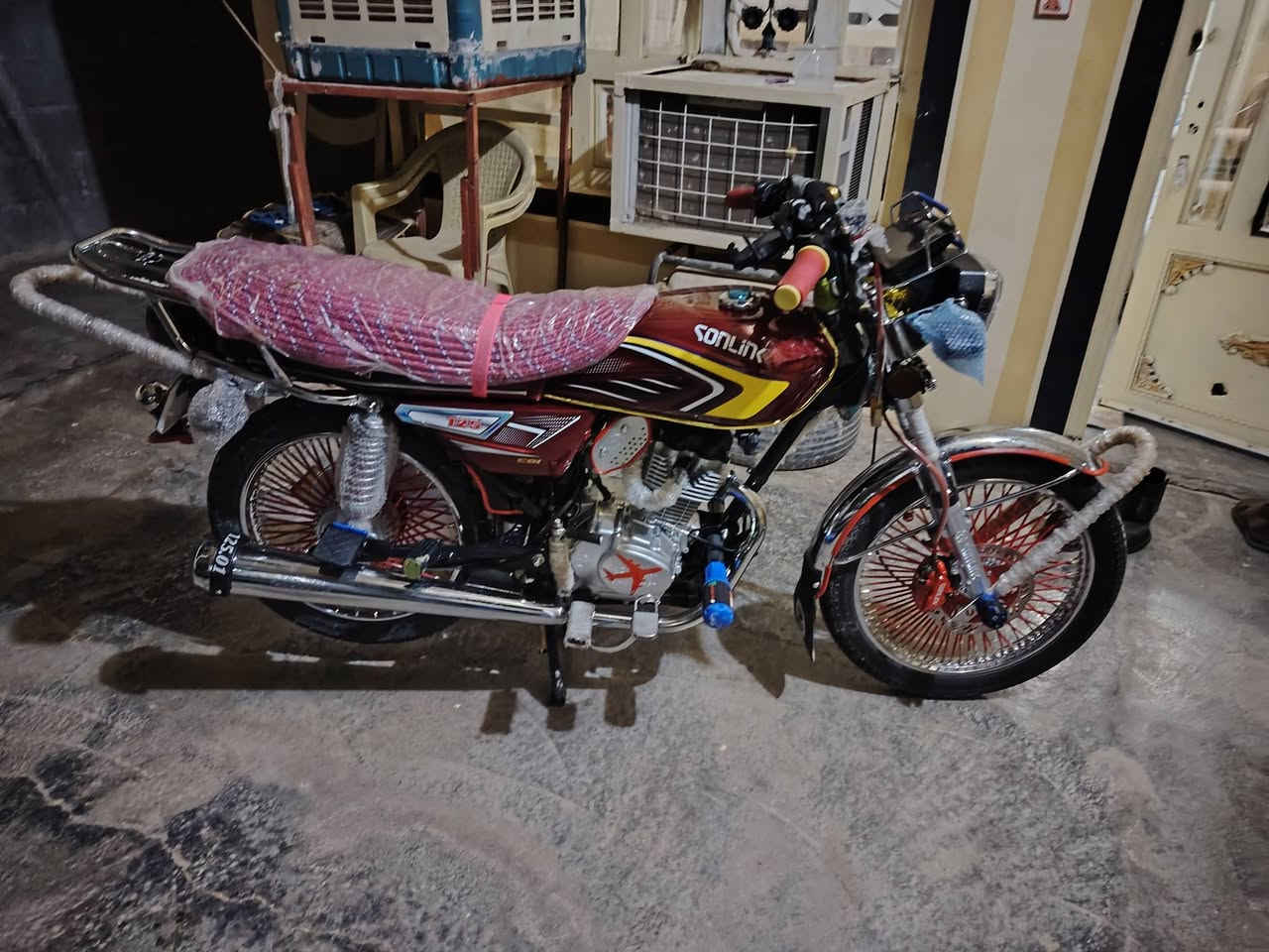 السلام عليكم
سولنك 5كير  2025 
النظافه 100على100
مكفوله
المحرك لاتسولف بي مامفتوح 
السعر 800
مكانها جلولاء
***********
