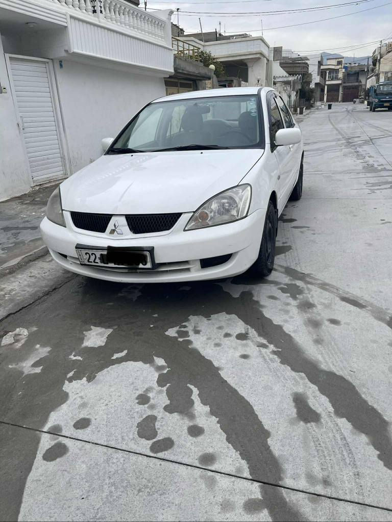 Lancer
2011
مەکینە گەورە، بیلاد
سێ پارچەی دواوەی سبووخە ،
پێشی کەپسە،
 سەقفی کاڵبوونەوەی نیە، تەرزەی نیە
سەنەوی نوێ یە
ناوزەردە
جام کارەباییە
ناوفۆرمیکا
شاشە ئایپاد
تایەی نوێ یە
بۆزانیاری زیاتر ، تێل بکە
*********** شربازهير, السليمانية
