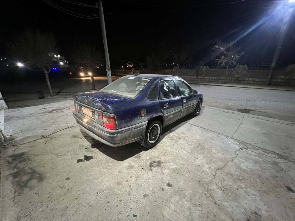 ابول ڤكترا  موديل 1992
مةكينة 20
گير اوتو ماتيك 
بي دةعمو ليدراو 
ئارم بلاستيك سليماني. ئةوةليات بةشةرت 
ئارمةكةي ون بوةو استنساغي لةگةلة 
ئةوةليات. گيرو مةكينة تةقةو رةقة.  
دةعمو ليدراو. هةموي بةشةرت. 
سعر 25 كةميك مةعامةلة. 
گورينةوةو فرؤشتن السليمانية, العراق


**إذا كنت صاحب هذا الإعلان وتريد حذفه لأي سبب، رجاءا أرسل رسالة إلى الدعم الفني**