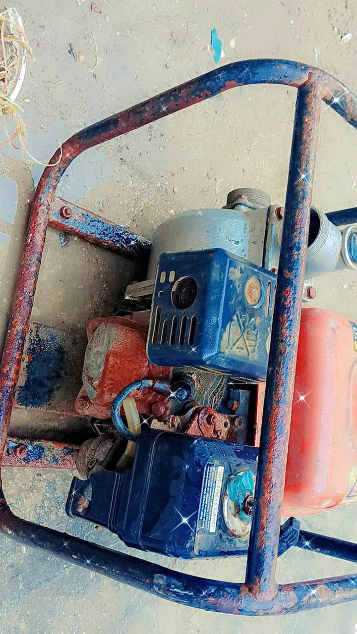 سلام عليكم شباب روبون البيع جان متروك وغسلته بعد ما يرضه يشتغل يمكن باك ارطوبه البيع قيم وخذه بل يرضه بي الله المكان حله شارع 80 الشراي يتصل ع رقم ***********
