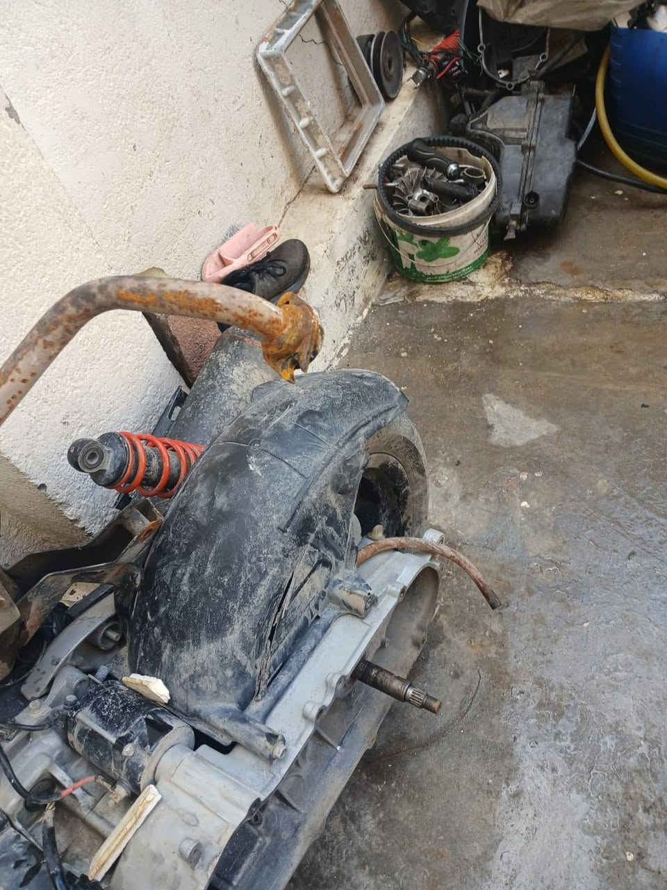 سلام عليكم
غراض سكنس البيع مكينه نضيفه كامله جميع الغراض السكنس كامله يتوفر عدنه الرقم ***********
