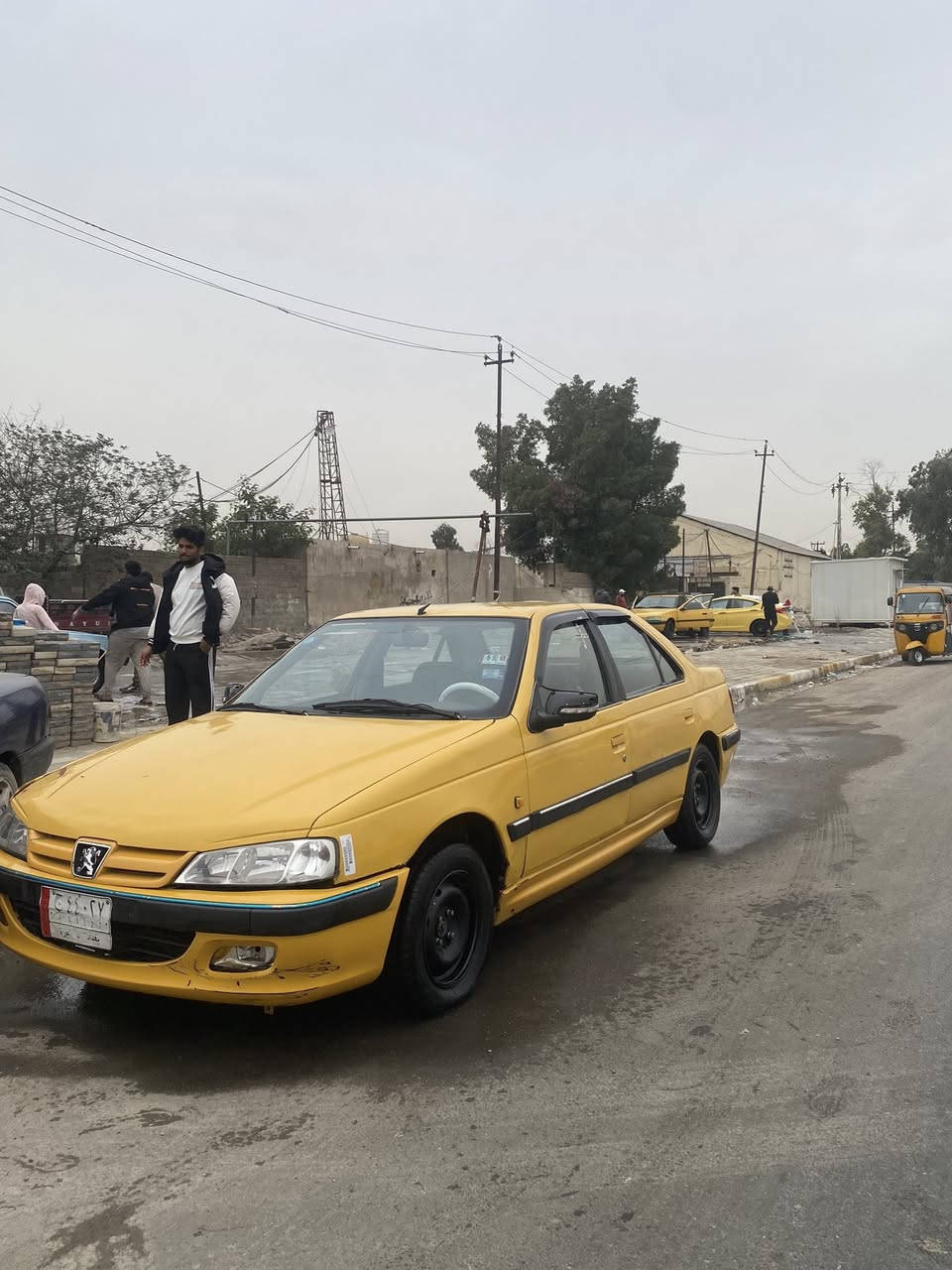 السلام عليكم بيجو بارص موديل 2016 رقم بغداد كير ومكينه وتبريد مكفوله السياره جاهزه كبل لشارع تحويل ثاني يوم مكاني بغداد  السعر 45 وبيها مجال لطيبين *********** اتصل وبلخدمه
