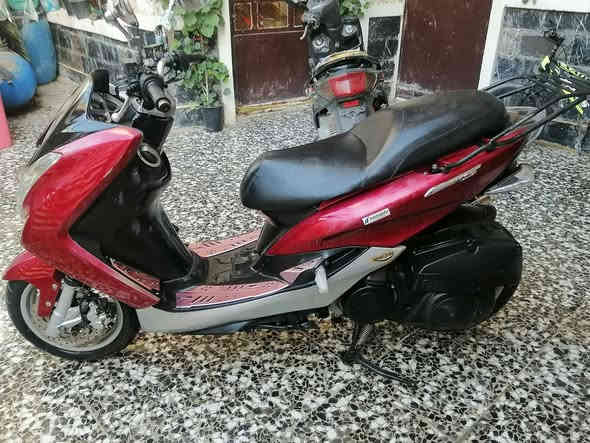 السلام عليكم دراجة ماجستهS للبيع محرك 155 دراجه جداً نظيفه محرك مكفول من اي شي  عليه تزويد من شركة مكان بغداد الشعلة رقم*********** بغداد
