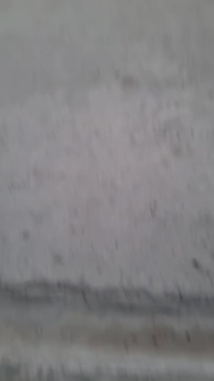 سم الله الرحمن الرحيم اللهم صلي علئ محمد وال محمد 
بيت للبيع بحي النصر قرب افران اللؤلؤه بحث العلمي مشموله بل تمليك 
يحتوي علئ ثلاثه غرف وصالتين واستقبال حمامداخلي وحمام خارجي مطبخ سطحين منور  بالكون طرمه ويحتوي علئ خطين كهرباء وخط ذهبي وخطين ماء   السعر 75 وبي مجال *********** موجود واتس آب
