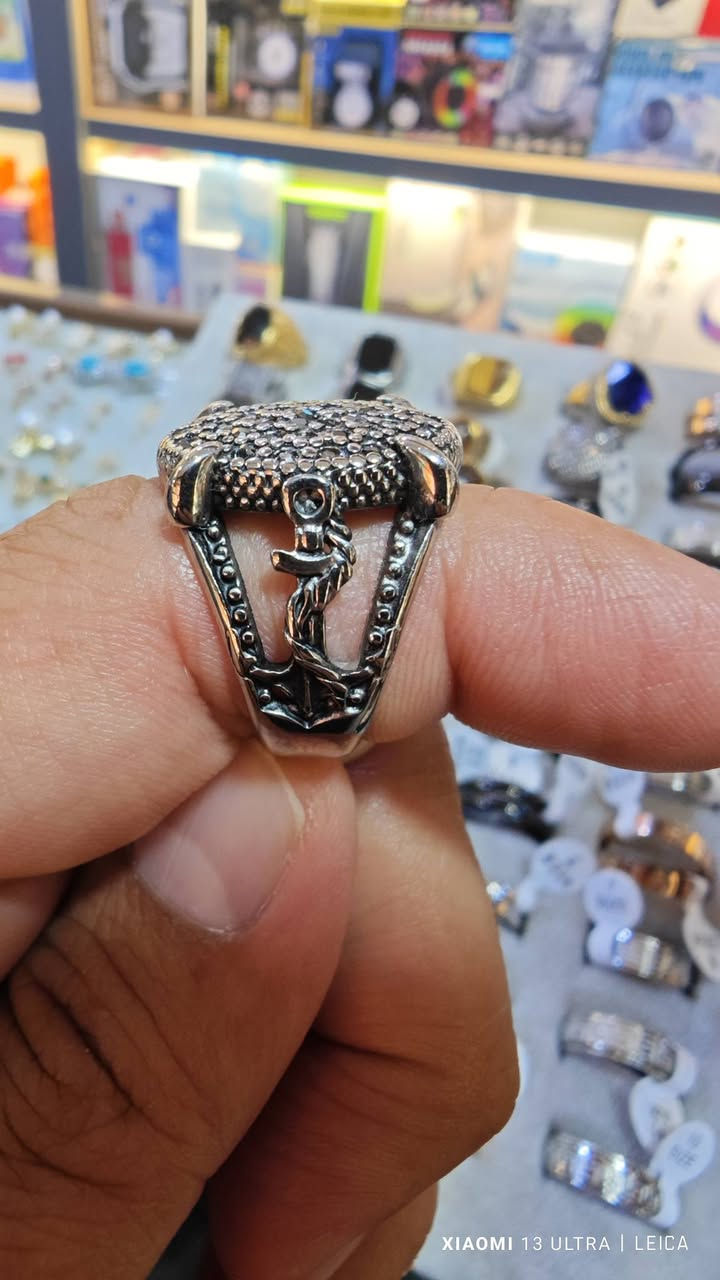 خواتم وحلقات رجالية
خاتم 5 الاف 
حلقة ب 3 الاف 
وتعال شوف بنفسك الالوان وشوف شگد نوعيات اصلية
مكتب وسام فون


**إذا كنت صاحب هذا الإعلان وتريد حذفه لأي سبب، رجاءا أرسل رسالة إلى الدعم الفني**