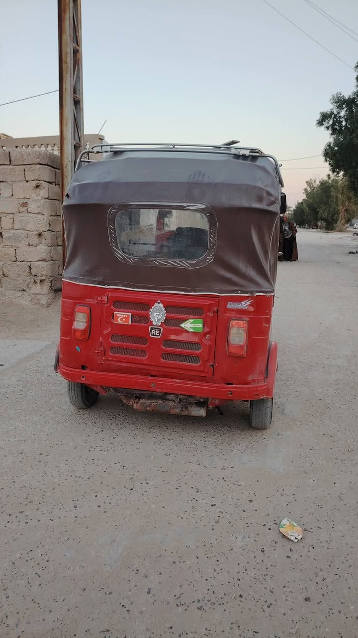 تكتك للبيع ١٨ أوراق اصلي ب٣٧٠٠ بيه مجال المكان الحله رقم ***********
