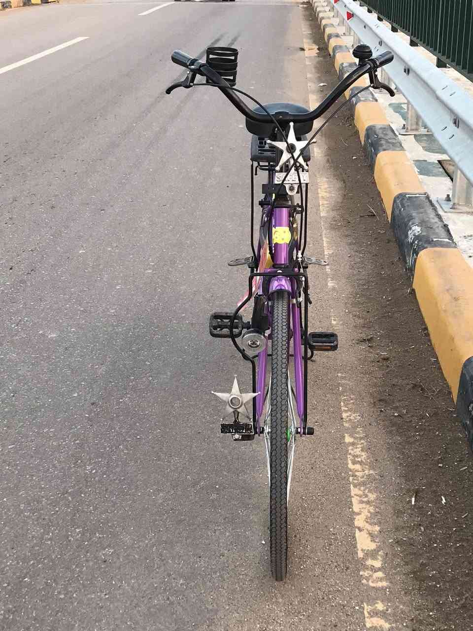 السلام عليكم 
باسكل للبيع 
موديل2021
باسكل لون مميز
صارله 3ايام من 
نازل من كرار ابو النقش
تريده هوه وغراضه تريده 
بلادي مكاني مشخاب 
السعر هوه وغراضه 175
بدون غراض ع وضع الشركه 140


**إذا كنت صاحب هذا الإعلان وتريد حذفه لأي سبب، رجاءا أرسل رسالة إلى الدعم الفني**