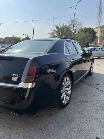 السلام عليكم 
للبيع اوباما موديل 2012 السيارة وارد خليجي 8 سلند 5.700فول مواصفات للاخير رادار امامي وجانبي مقاعد كهرباء وخزن وتدفئة وتبريد السياره بيه مكانين بارد شي بسيط وماشية 108 ميل هزة وسنوية جديدة والبيع على شرط التحويل مكان السيارة بغداد المنصور للاستفسار *********** وسعره 188 وبيه مجال بسيط
