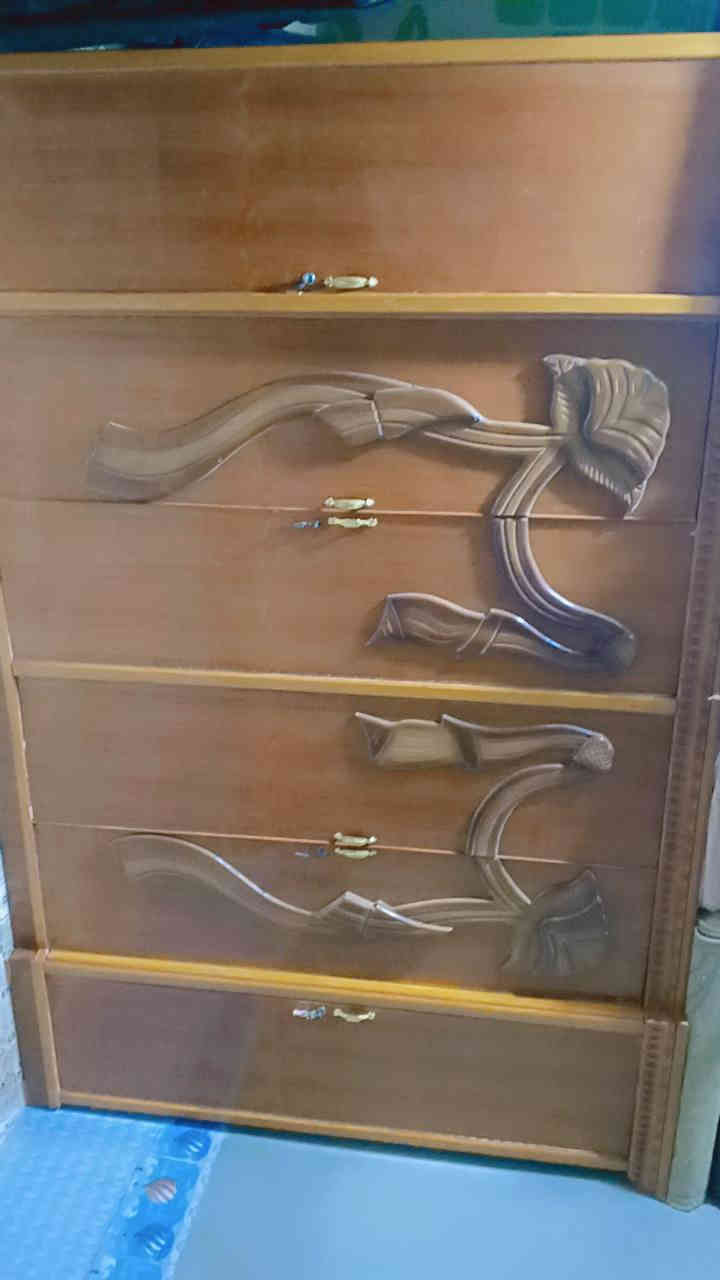 سلام عليكم 
غرفه كامله للبيع نضيفه 
السعر 300 و بيها مجال 
المكان/ السماوه.. الوركاء.. 
التواصل على هذه الرقم...  ***********
