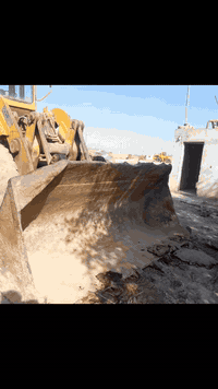 شفل البيع  السعر نتصل على هاذه رقم *********** ..؟ موجود على ماسنجر
