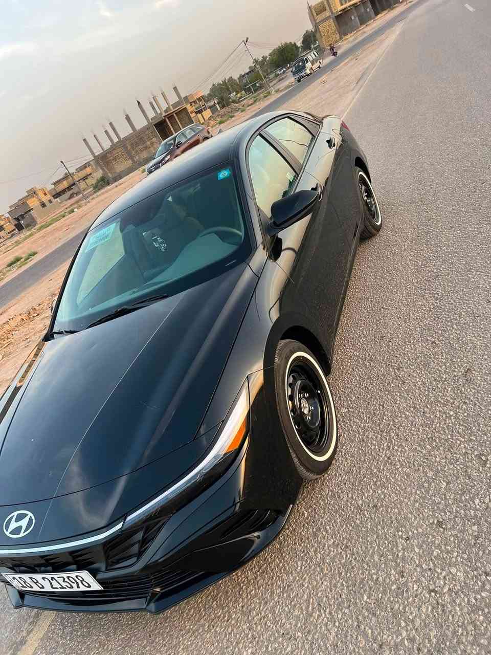 النتره للبيع موديل 2025  سياره جديده ماناقصها اي شي حادثها بس البنيد ابدل اصلي مكان سياره طوريج 
‏***********
