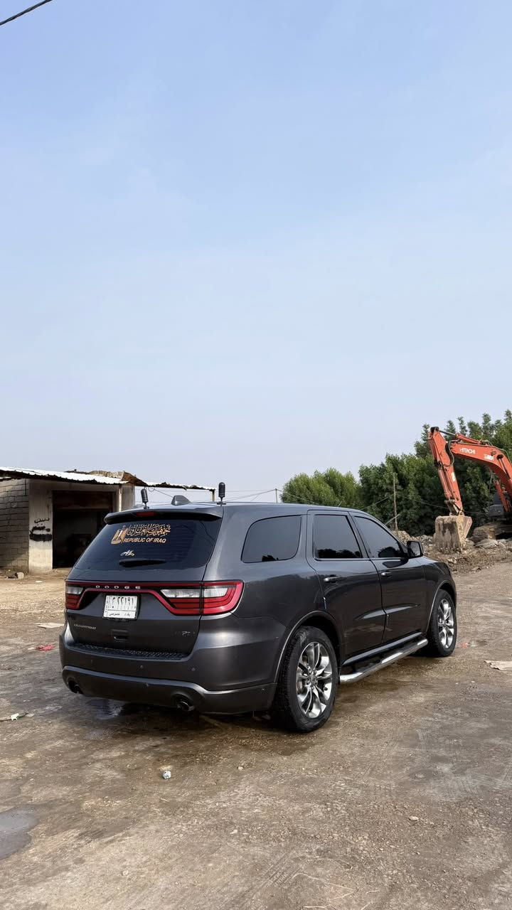 للبيع | دورنكو 2019 | رقم بغداد | تحويل مباشر ✅
📍 المكان: بابل – الحلة
💰 السعر: 240

❤️‍🔥 المواصفات (Highlights):

 • بصمة تشغيل
 • فتحة سقف
 • جنطة كهرباء
 • كشنات كهرباء
 • 3 قطع تبريد
 • كشنات تدفئة + تبريد
 • شاشة آيباد تدعم CarPlay
 • توقف تلقائي (Auto Stop)
 • 
 ◦ هواي مواصفات غيرها

🛠️ الملاحظات / الحالة:

 • شوية بارد بباب الوَرة
 • صبغ شبر بنيد
 • ضربة من أمريكا (بالجنطة فقط)

***********
