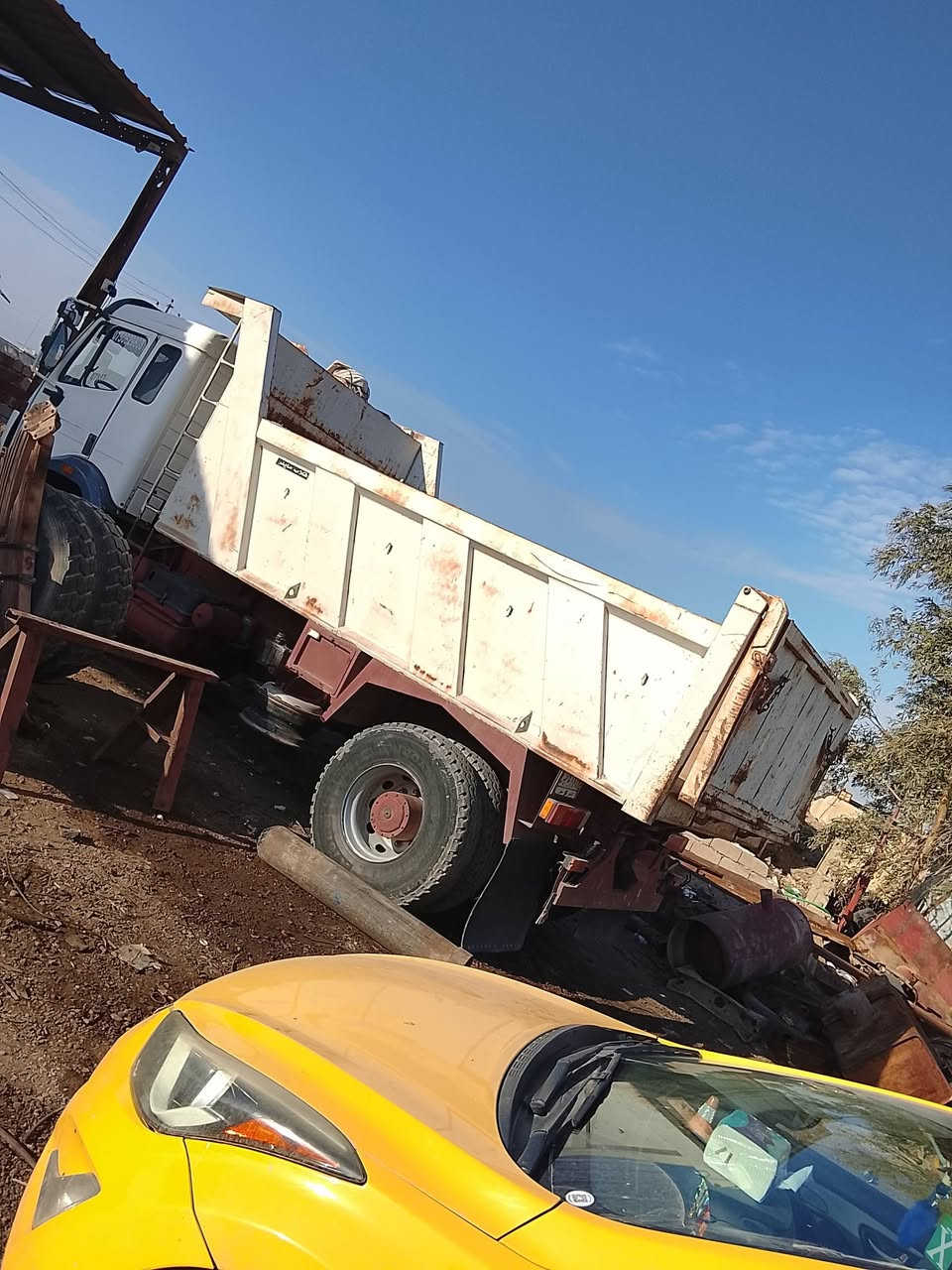 بدي البي مايلر للبيع صندوق جديد بس الدبل شاصي عدل چنل ونج الماني 
***********
