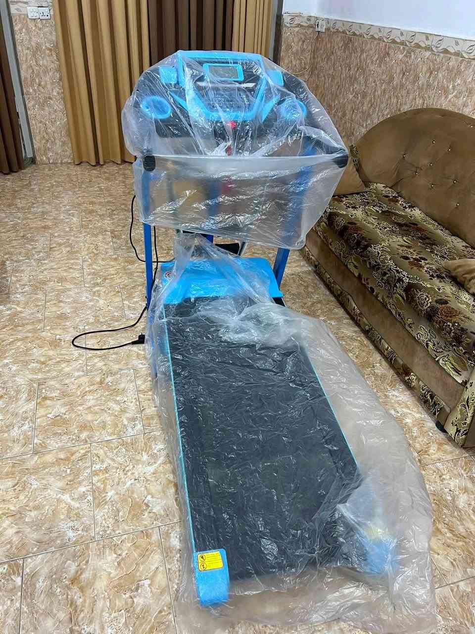 سلام عليكم جهاز جري رياضي لبيع شاشه لمس سماعات خارجية بي وضع جبلي وا جهاز حارق دهون لاستفسار ***********
