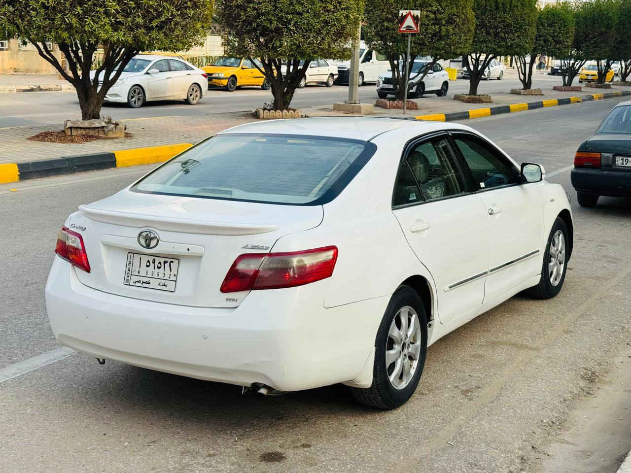 كامري موديل 2009خليجي مكفوله من الحادث بيه رشات تجميل بسيطه السعر104قابل للتفاوض للستفسار اكثر اتصال علئ الرقم ***********مواصفات السيارة فول لمتتد فتحه كامره تحكم استيرن مثبت سرعه كشنات كهربايه كشنات جلد برده خلفيه قطعتين تبريد حساسات خلفيه مكينه 2400 المرقوب مكينه وكير مكفولات تخم تاير حداديه جديده رقم بغداد مشروع وطني مكان السياره كربلاء كربلاء, العراق
