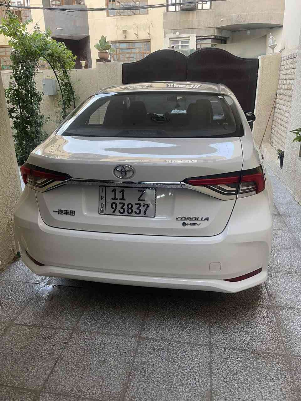 كورلا هايبرد 2025 فول مواصفات ماشية 16 الف نظيفة جداً مكفولة من كل شي فقط كم رصعة بالقمارة موضحة بالصور لباقي كفالة على وضع الشركة مكانها بغداد الغدير سعر 23،300 مليون ***********
