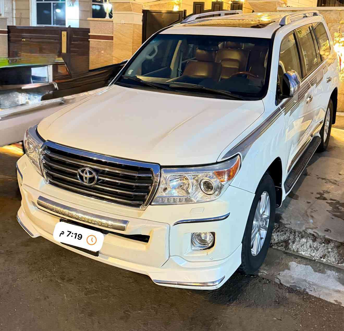 لاندكروز GX.R  V8 4600  🔥
موديل 2014 

السياره فول مواصفات للاخير مكفوله كفاله عامه 

 ماشيه 147 الف 🔥

اللون ابيض لؤلؤي ⚪️

حساسات  

ثلاجه وسطيه 

شاشه اندرويد 

فتحه سقف 

دفع رباعي عالي ودفع رباعي واطي 🔥

تبريد تدفئه 

كشن كهرباء 

لون داخلي مميز 

كامره  بلاديه

تايرات الشركه بلاديه بيها  

سبير ما نازل 

السعر :- 415 ورقه وبيها مجال بسيط جدا 

  

رقم بغداد سنويه جديده هزه جديده سياره جاهزه مجهزه من كل نواحي 

مكان السياره بغداد لتواصل والاستفسار على الرقم ***********
